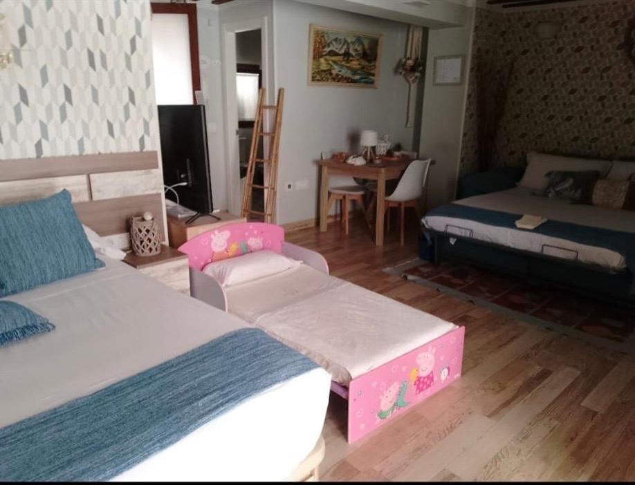 Apartamento Turistico El Empedrado De M&G Colmenar de Oreja Kültér fotó